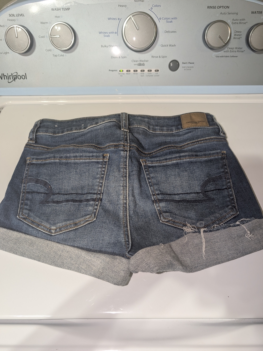 American Eagle Outfitters Denim Cuffed Women's Shorts - Blue